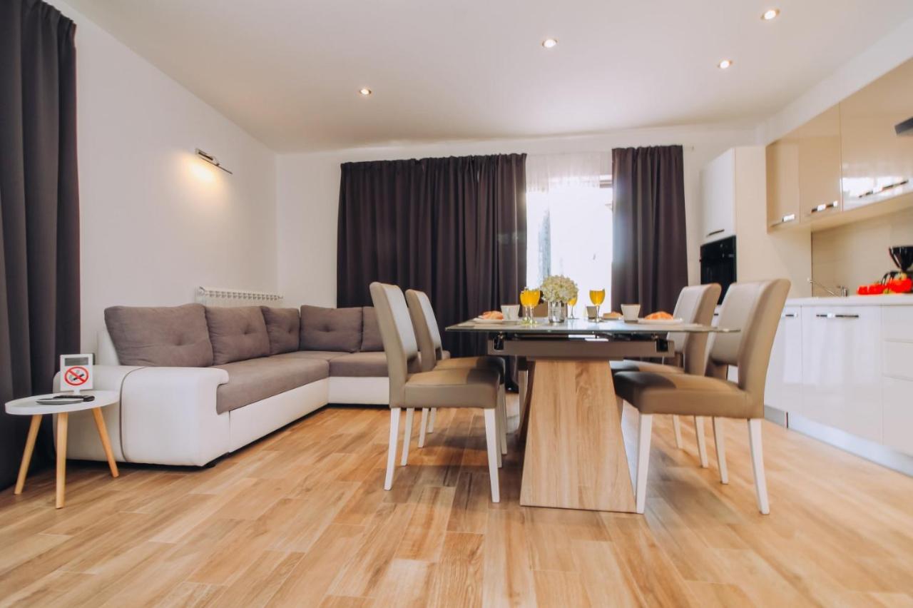 Apartman Mimi Relo 巴莱 外观 照片